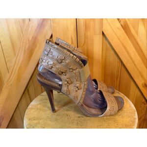 Tory Burch woven leather heels Light Brown Size 10.5M Ankle Cuff Elastic